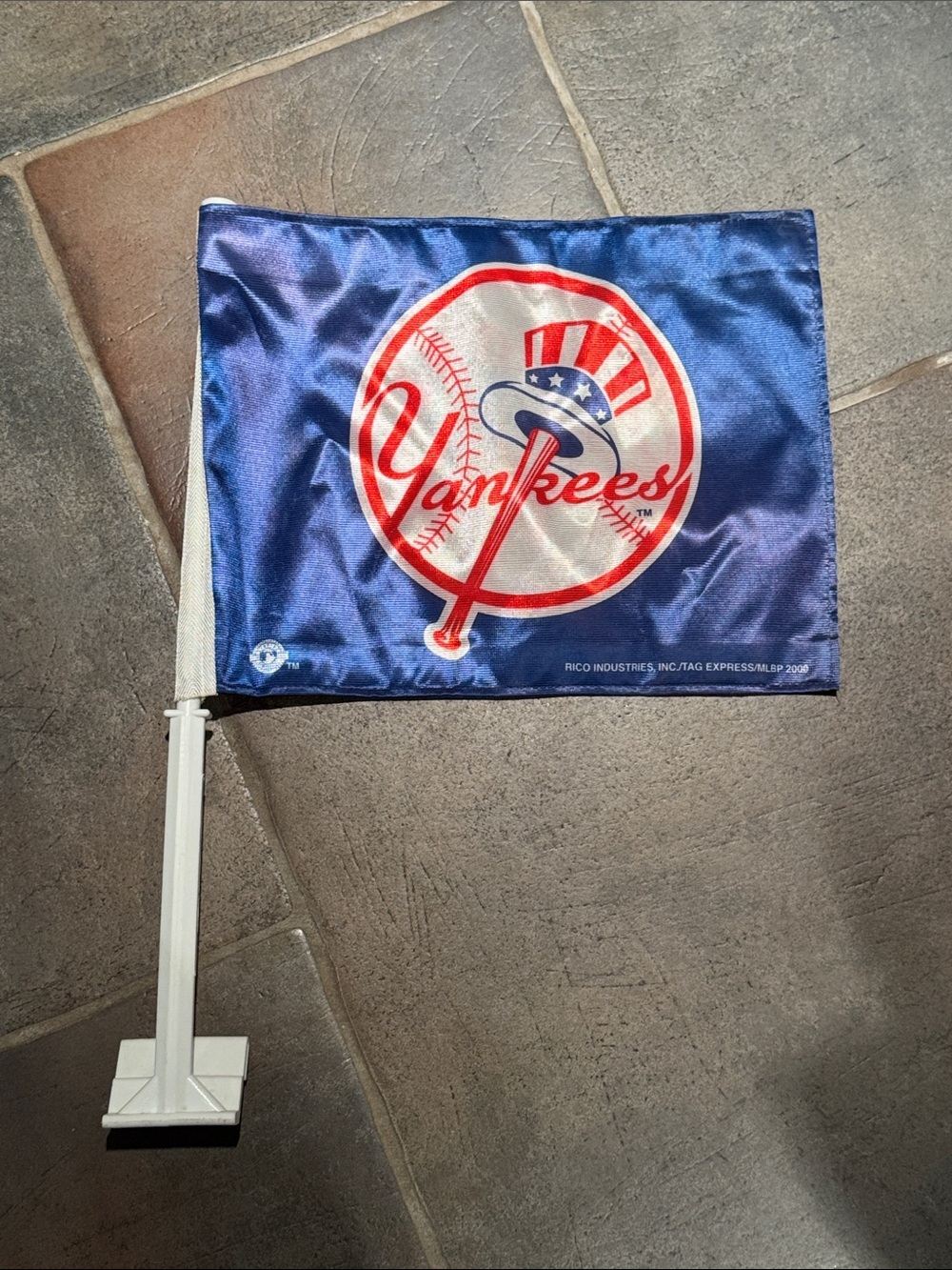 Vintage official New York Yankees Cooperstown Collection blue car flag